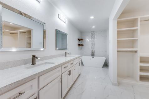 4326 Mendenhall Drive Dallas TX 75244