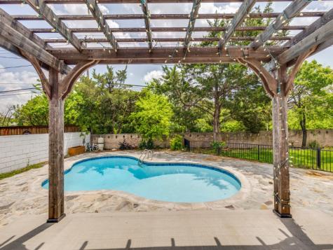 4326 Mendenhall Drive Dallas TX 75244