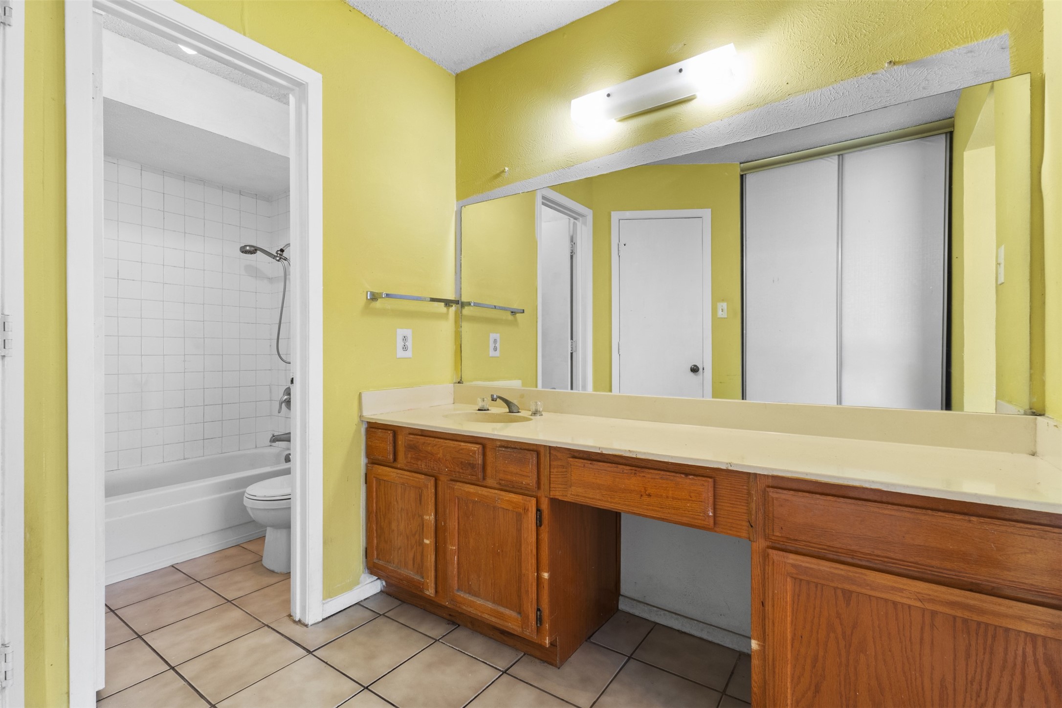 206 Southerland Avenue Mesquite TX 75150