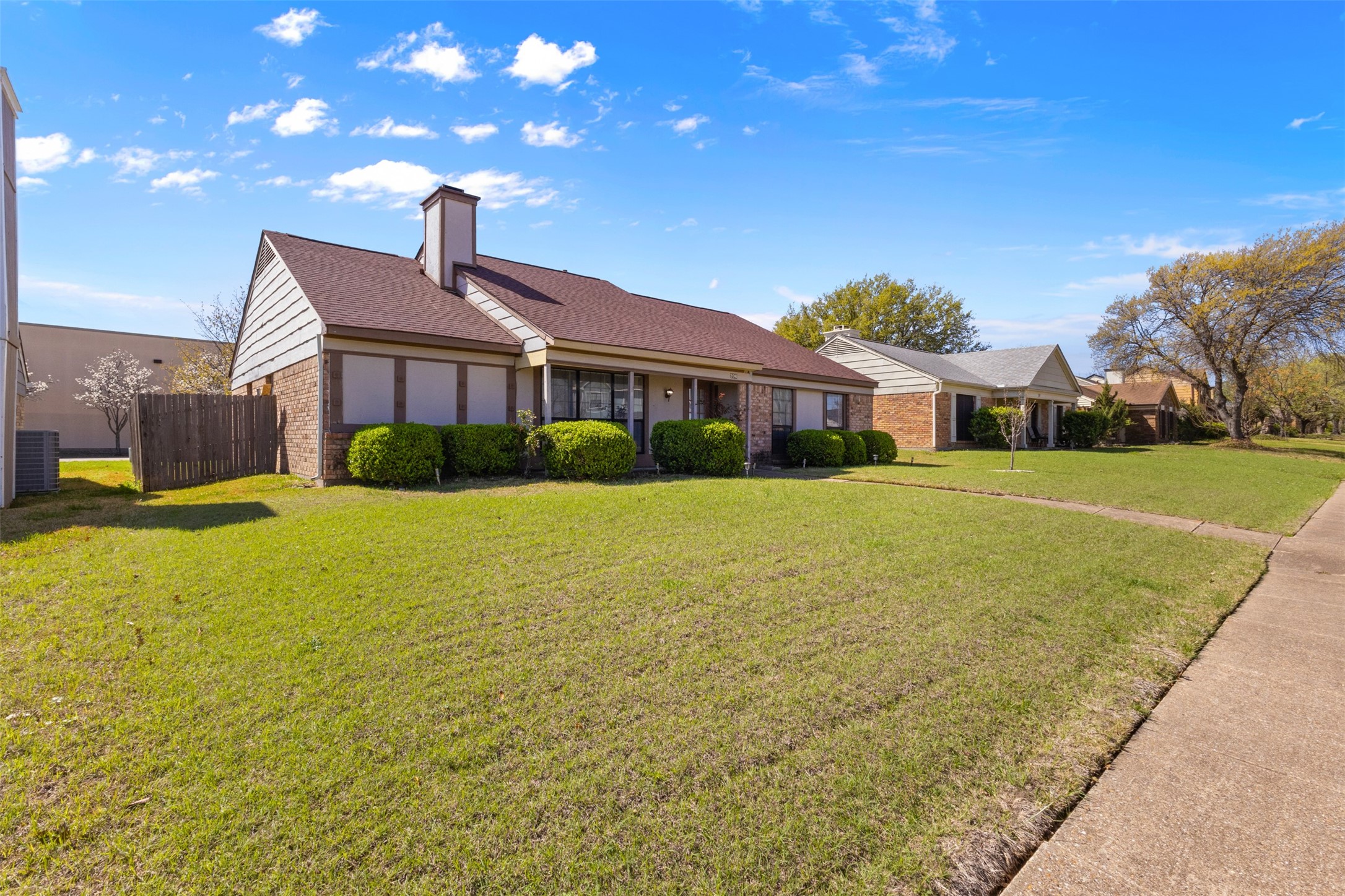 206 Southerland Avenue Mesquite TX 75150
