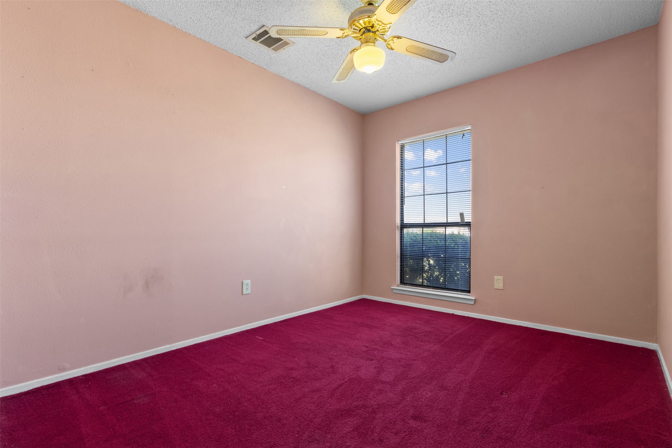 206 Southerland Avenue Mesquite TX 75150