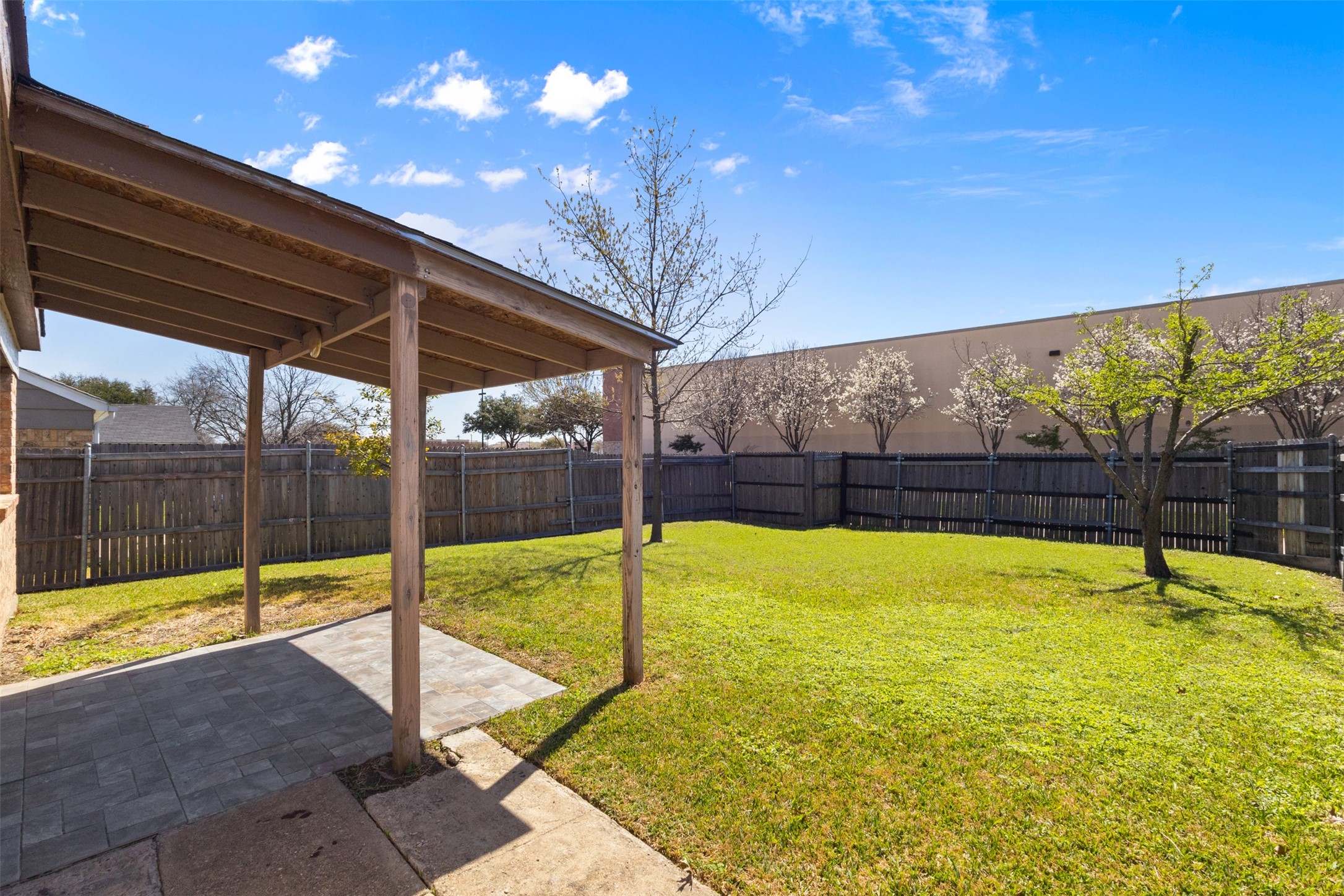 206 Southerland Avenue Mesquite TX 75150