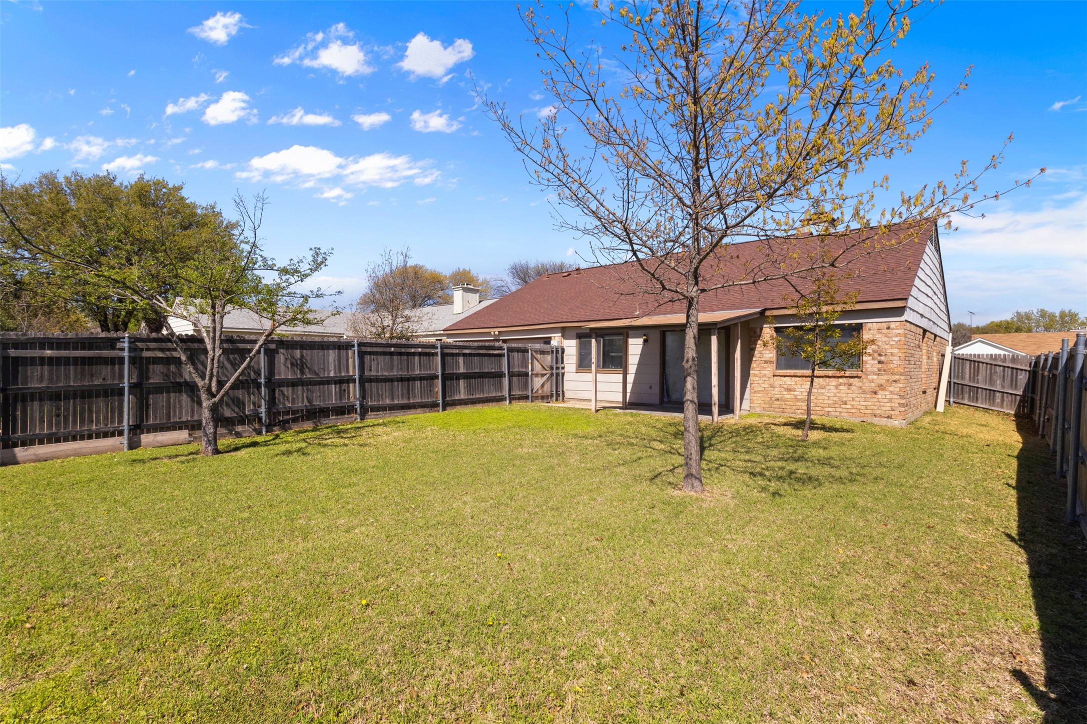 206 Southerland Avenue Mesquite TX 75150