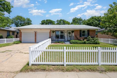 2813 Sanders Drive Garland TX 75042
