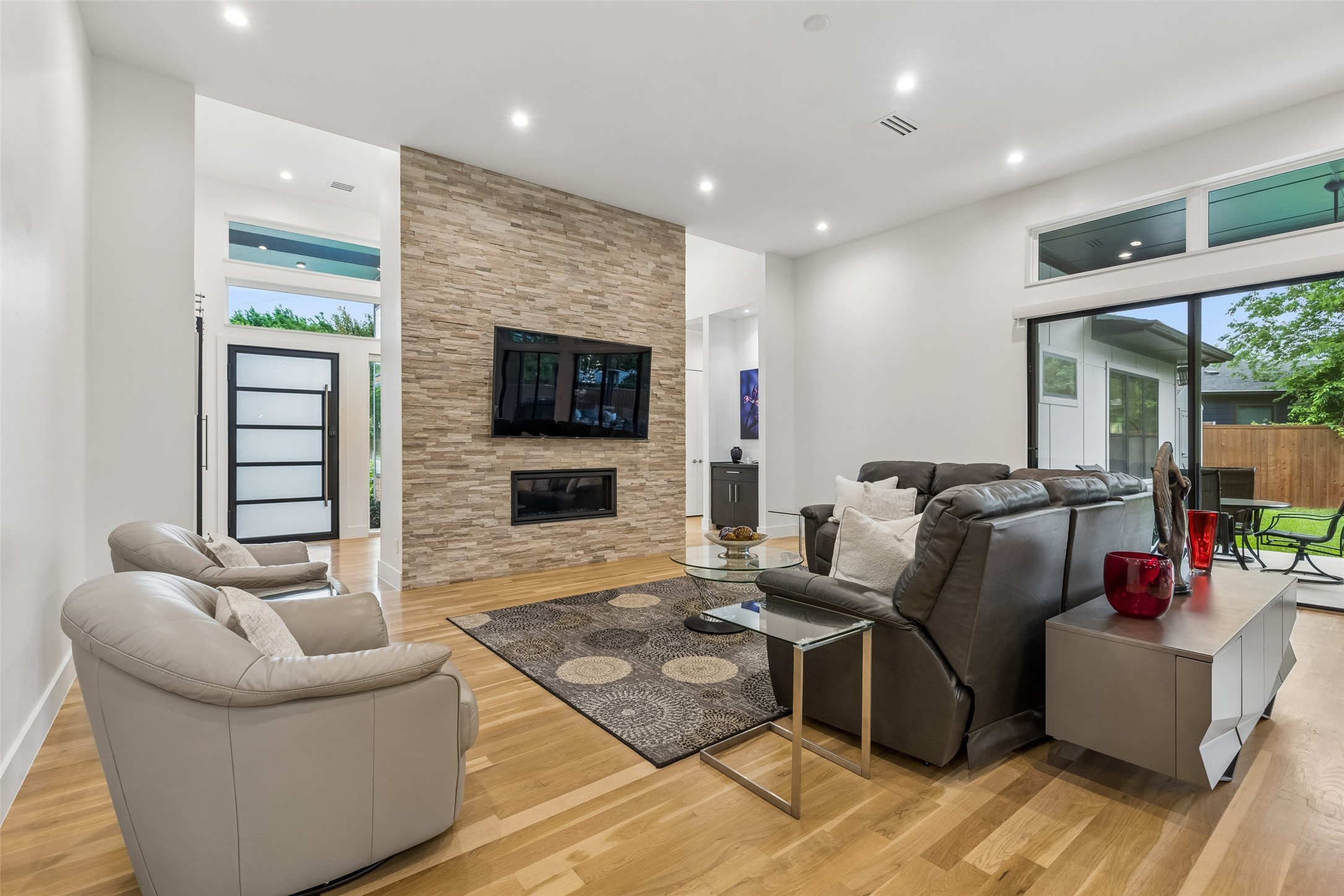 3834 Lively Parkway Dallas TX 75220