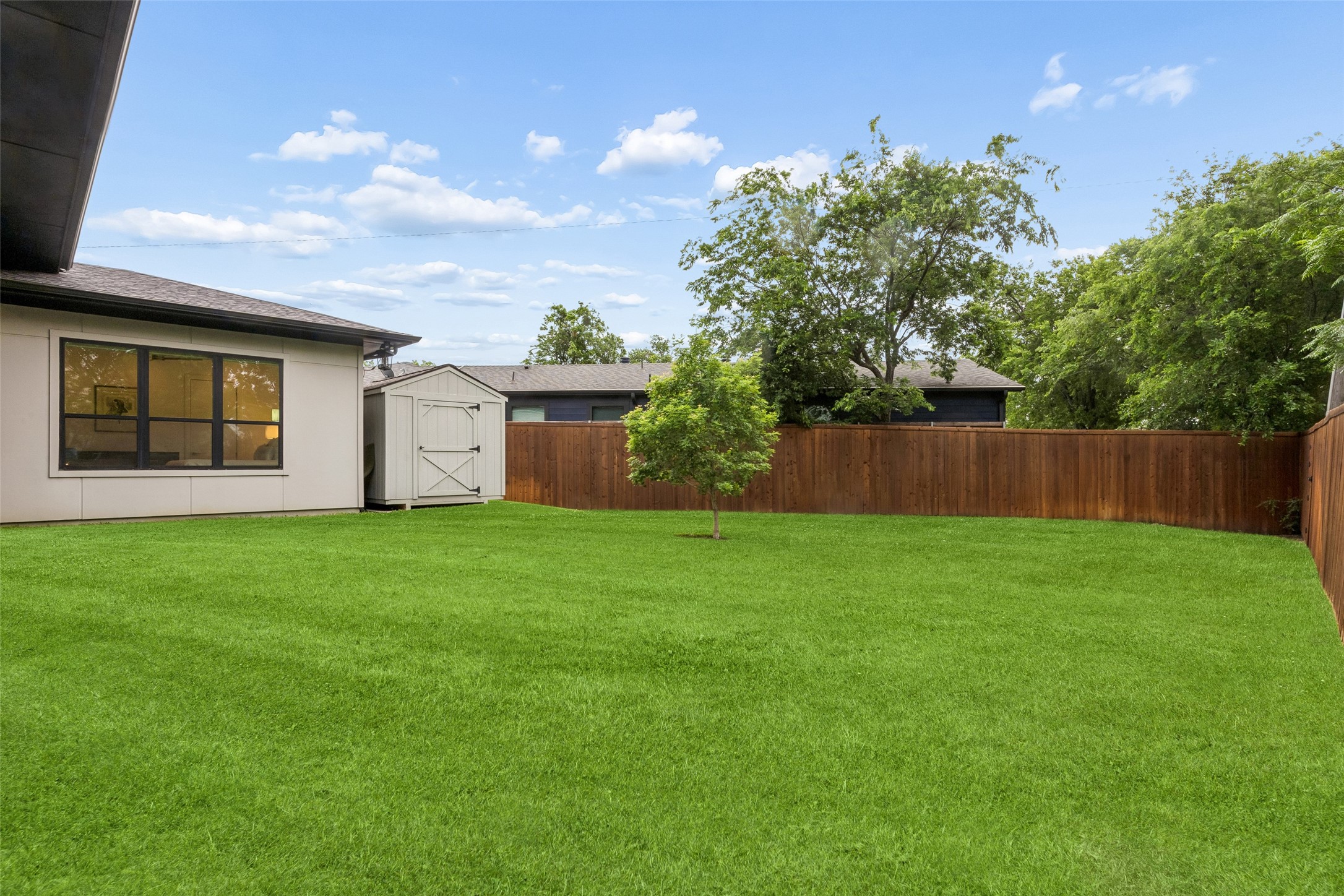 3834 Lively Parkway Dallas TX 75220