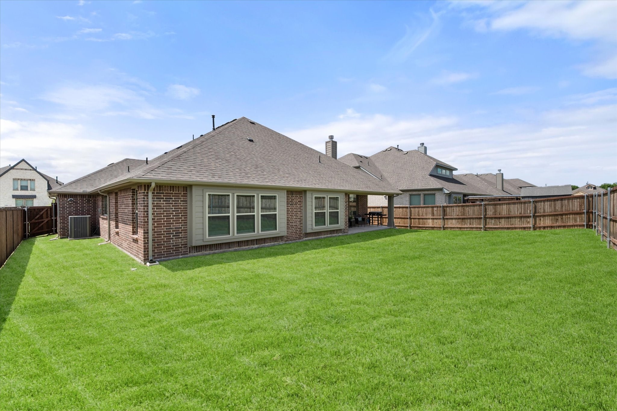 2406 Warrington Place Mansfield TX 76084