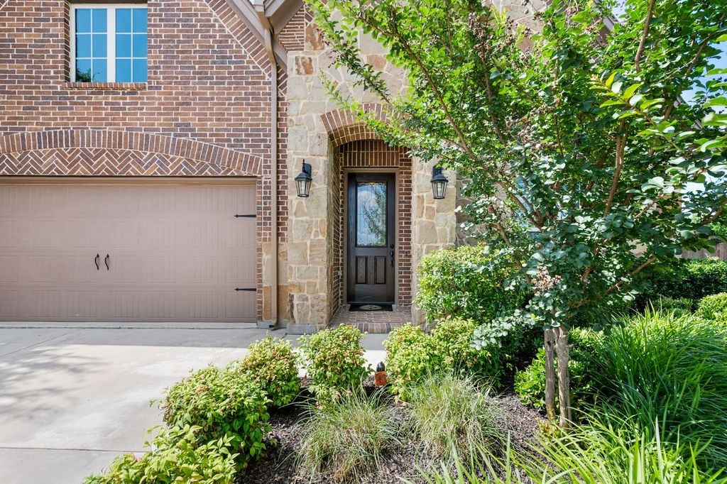 1877 Halifax Street Roanoke TX 76262