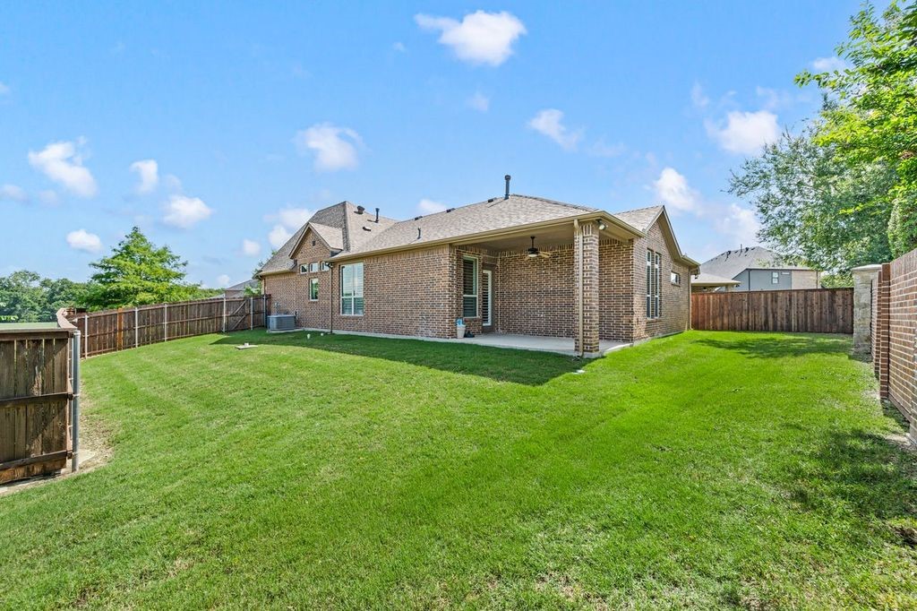 1877 Halifax Street Roanoke TX 76262