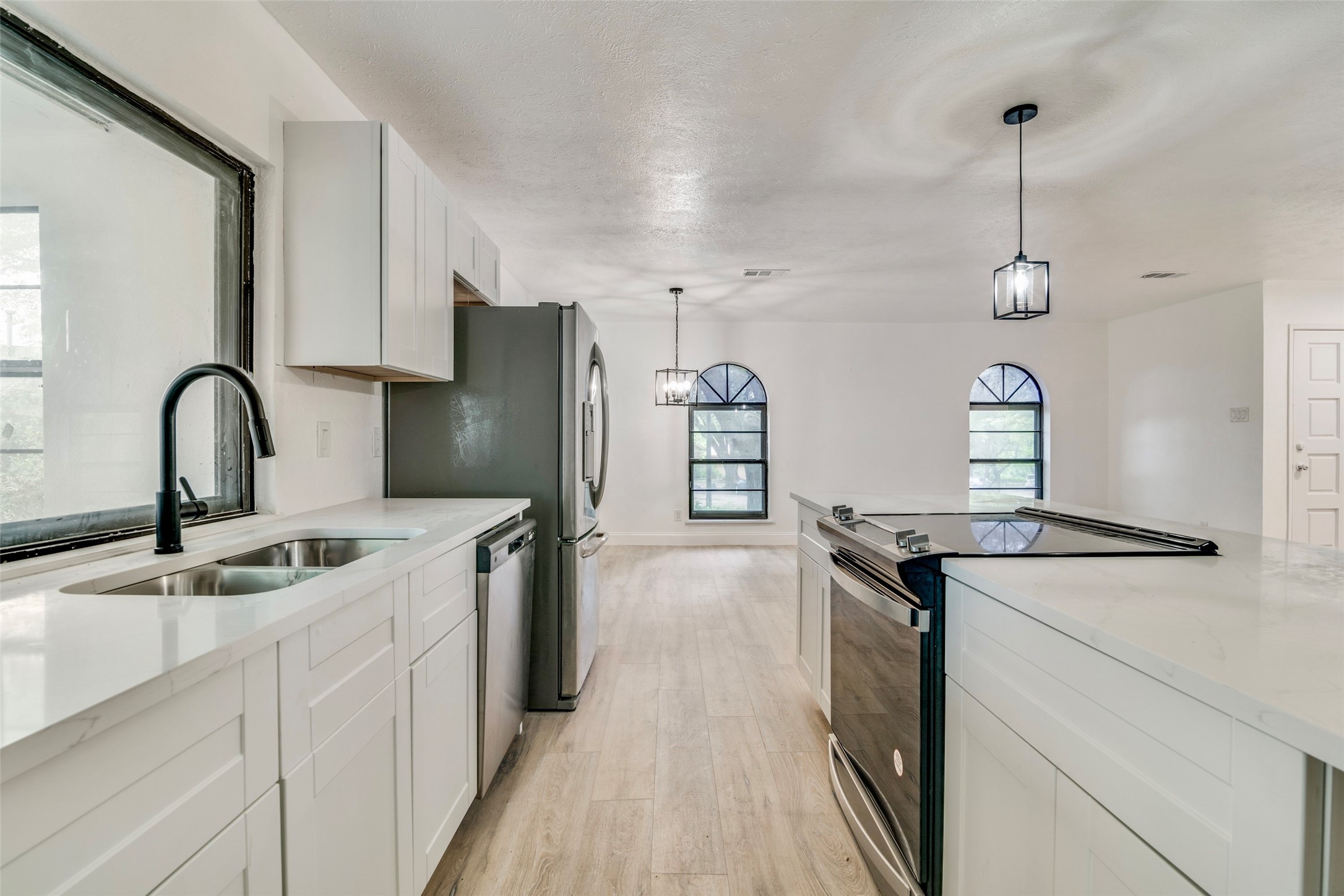 6401 Gate Ridge Circle Garland TX 75043