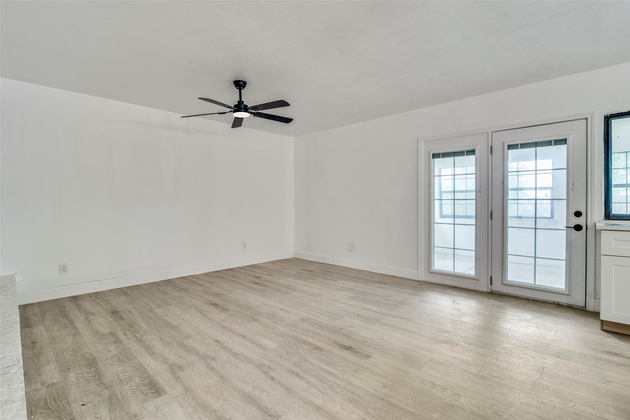6401 Gate Ridge Circle Garland TX 75043
