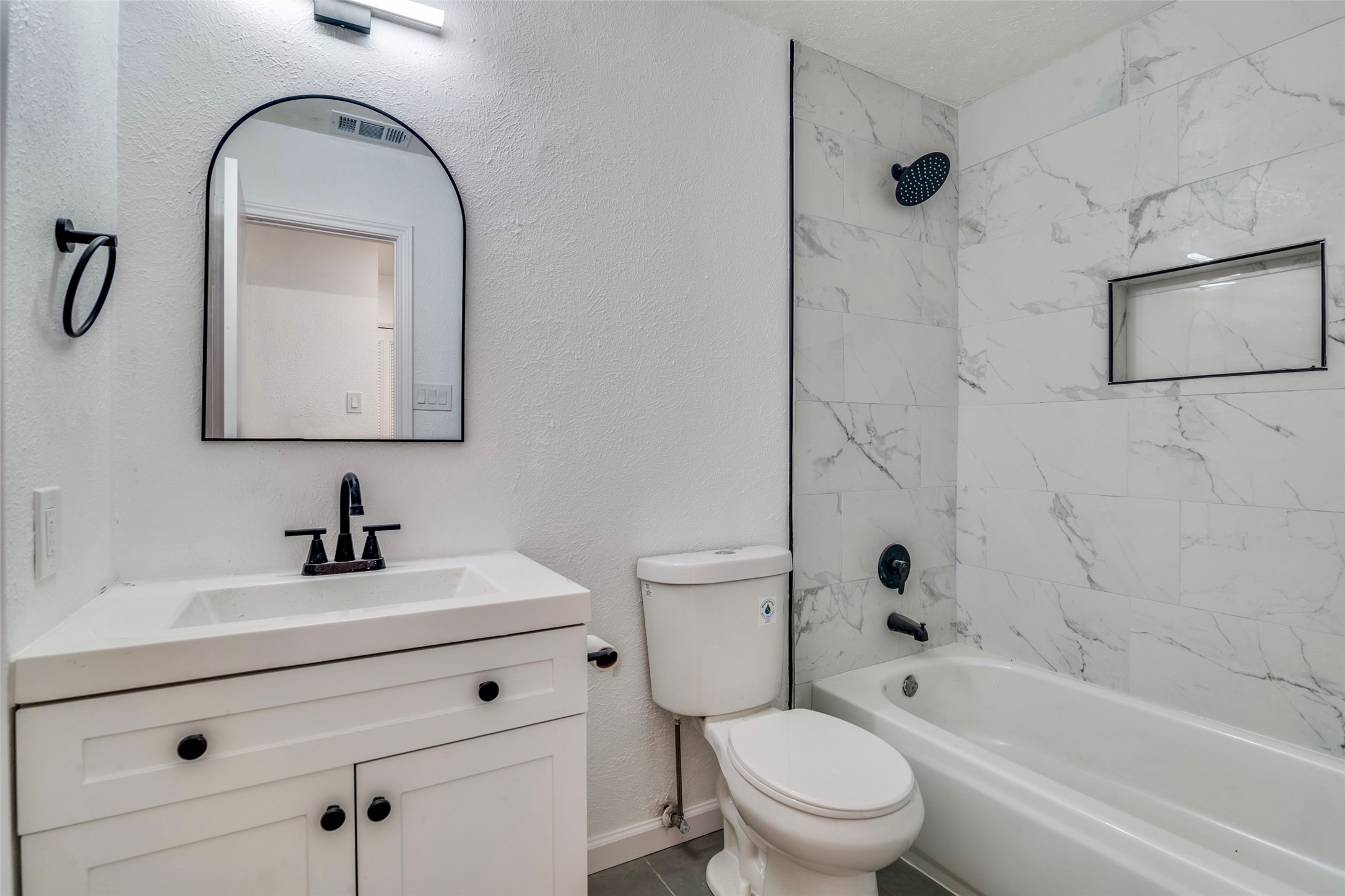 6401 Gate Ridge Circle Garland TX 75043