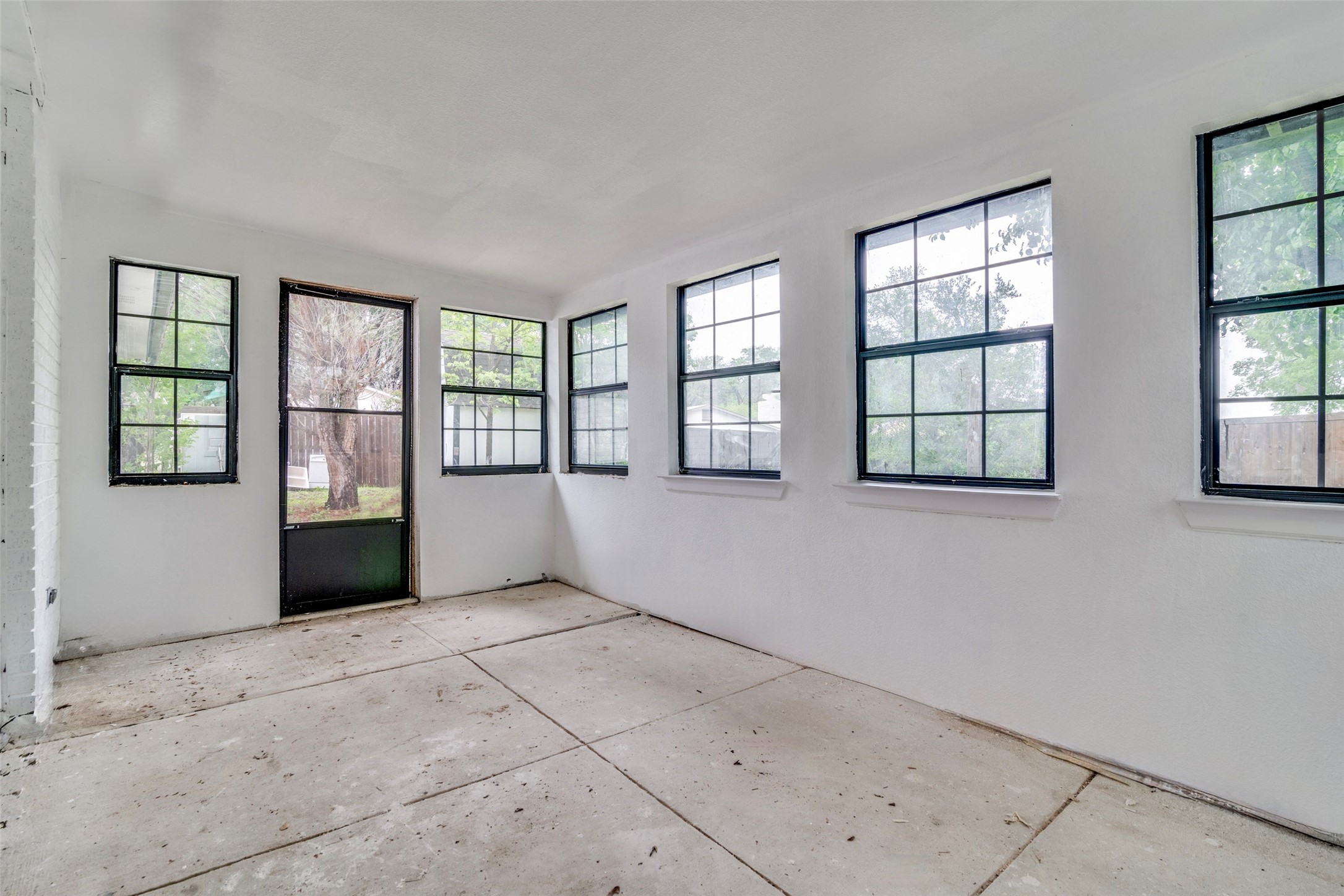 6401 Gate Ridge Circle Garland TX 75043
