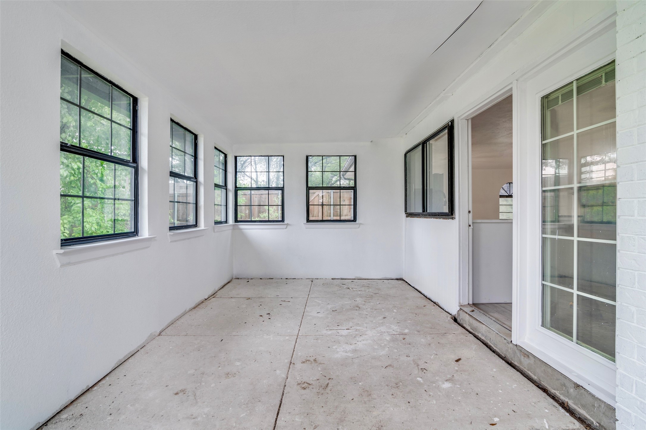 6401 Gate Ridge Circle Garland TX 75043