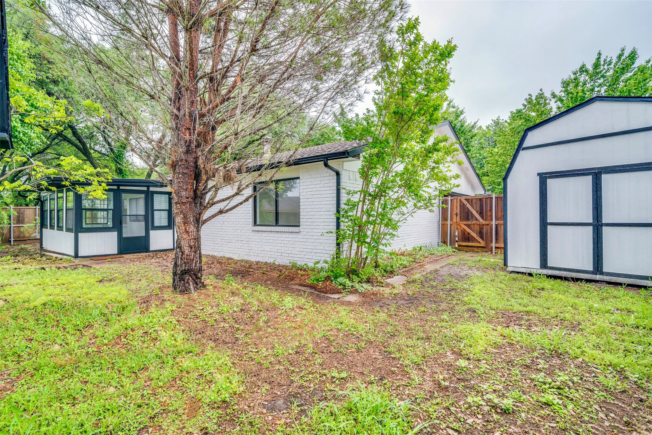 6401 Gate Ridge Circle Garland TX 75043