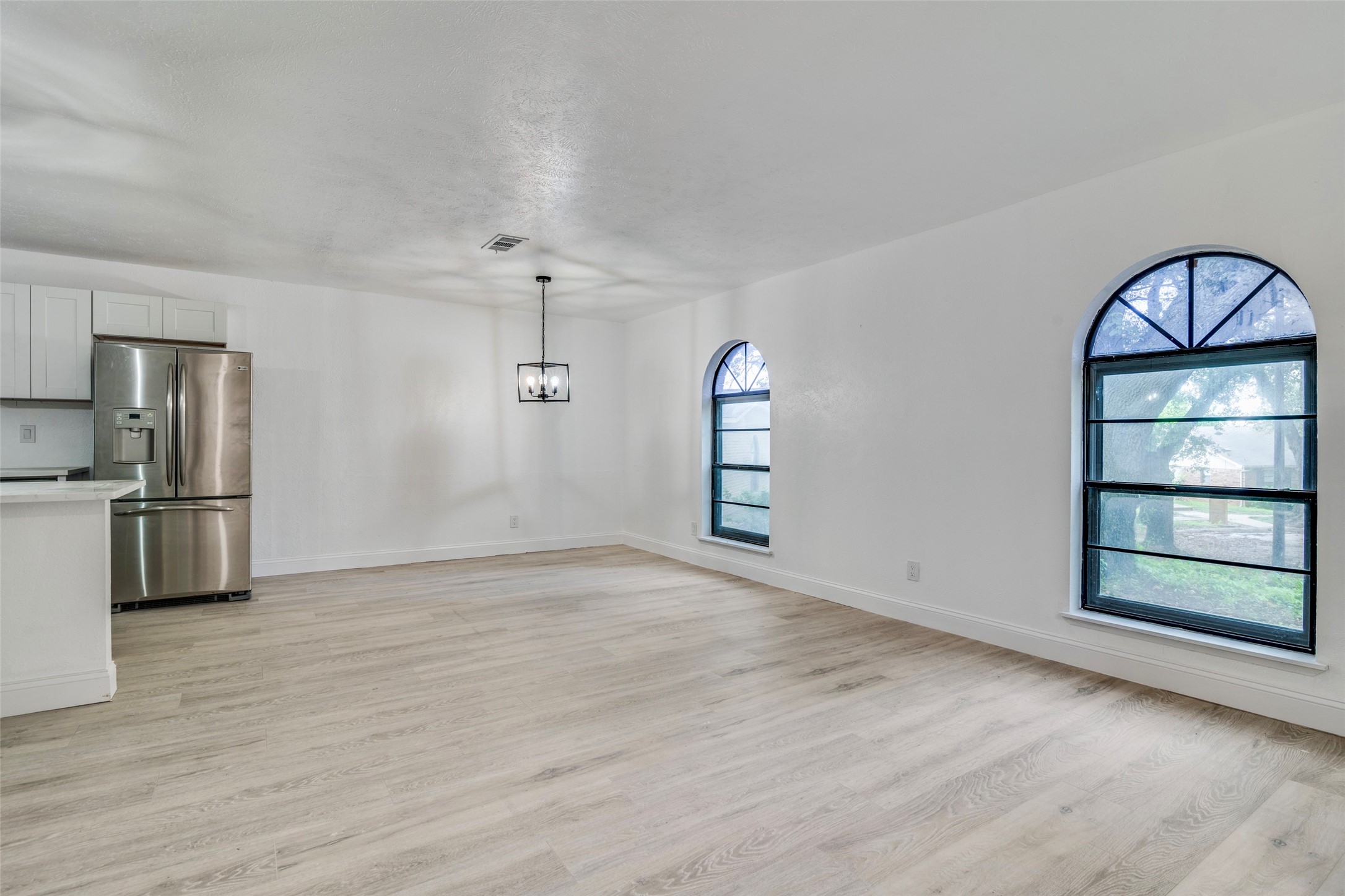 6401 Gate Ridge Circle Garland TX 75043
