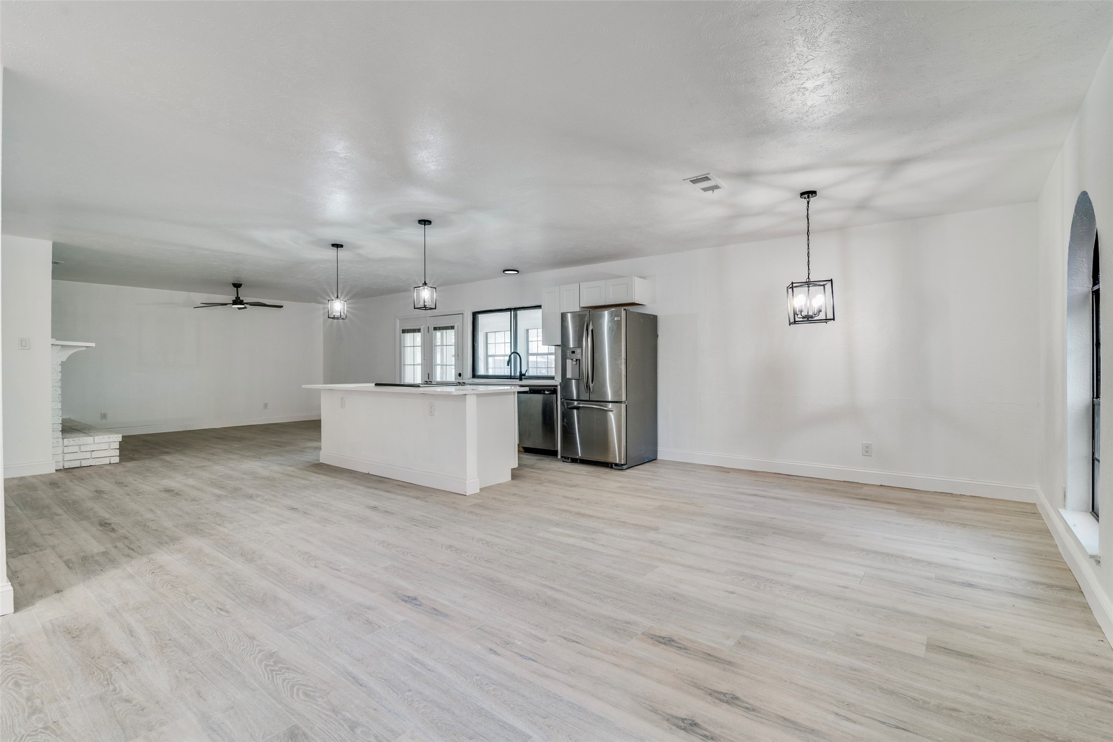 6401 Gate Ridge Circle Garland TX 75043