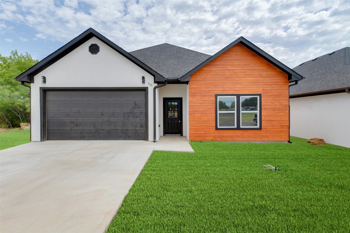 742 E Bluebonnet Drive Granbury TX 76048