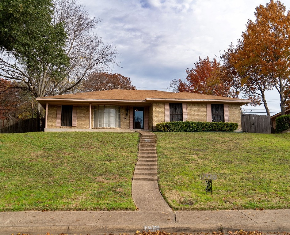 1519 Russell Glen Lane Dallas TX 75232