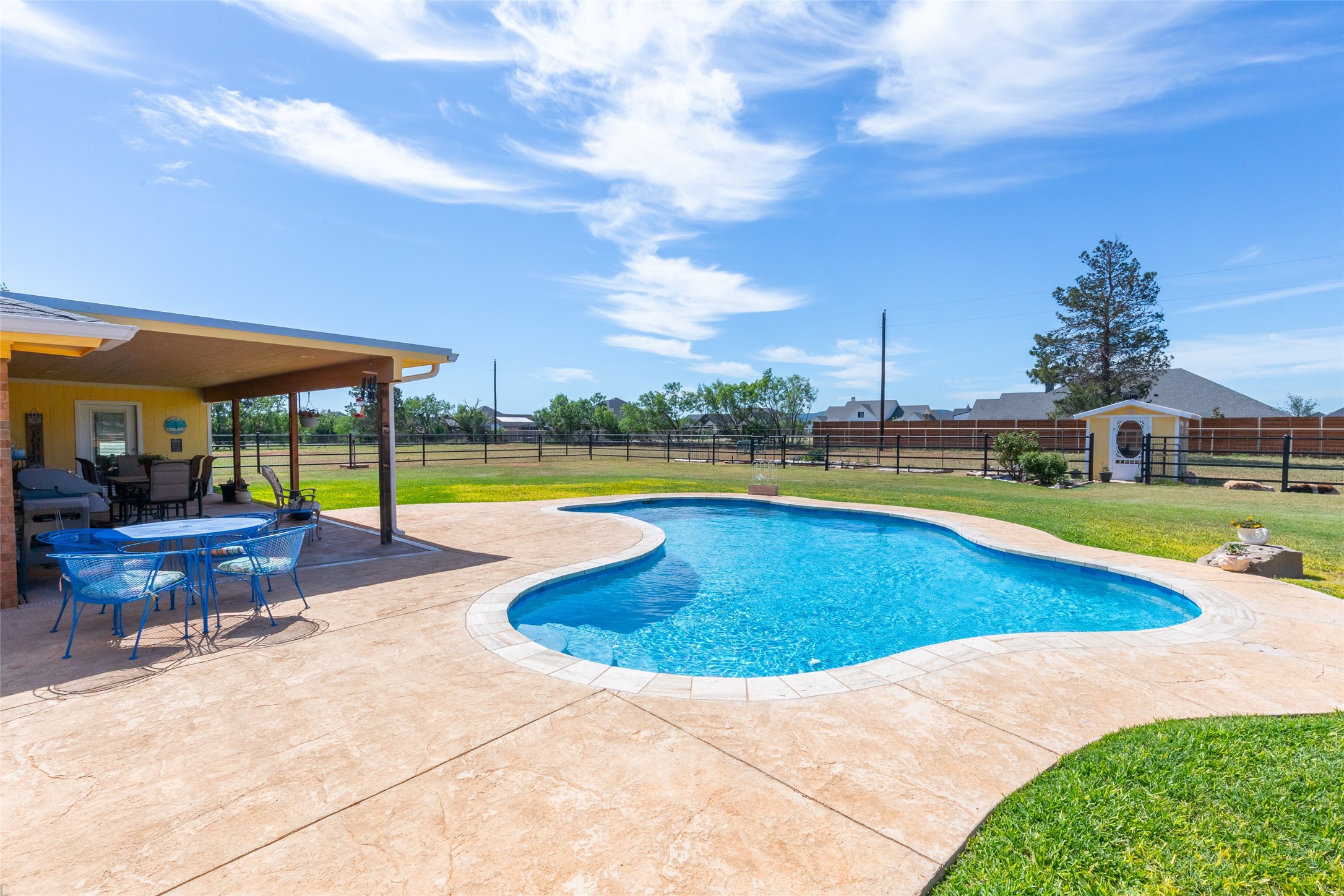 317 Country Place S Abilene TX 79606