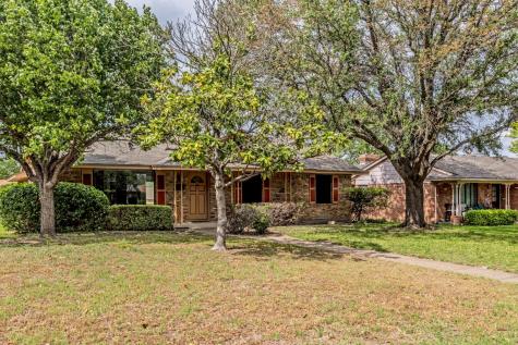 1643 Shady Glen Lane Dallas TX 75232
