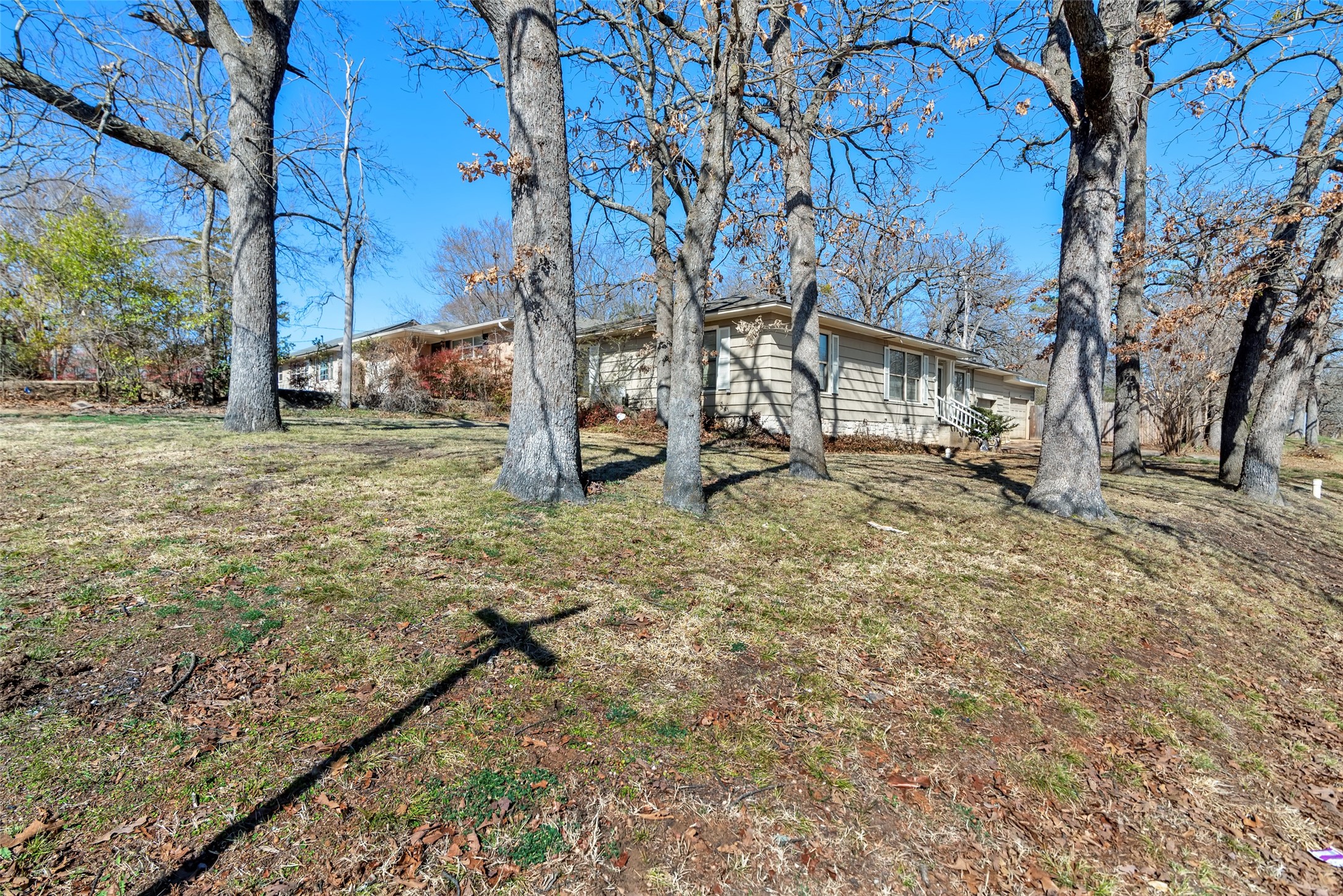 1025 S Maurice Avenue Denison TX 75020