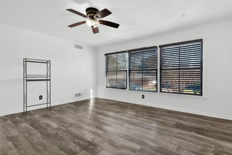 1025 S Maurice Avenue Denison TX 75020