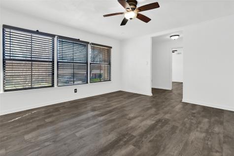 1025 S Maurice Avenue Denison TX 75020