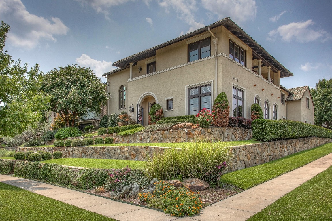 2500 Sandage Avenue Fort Worth TX 76109
