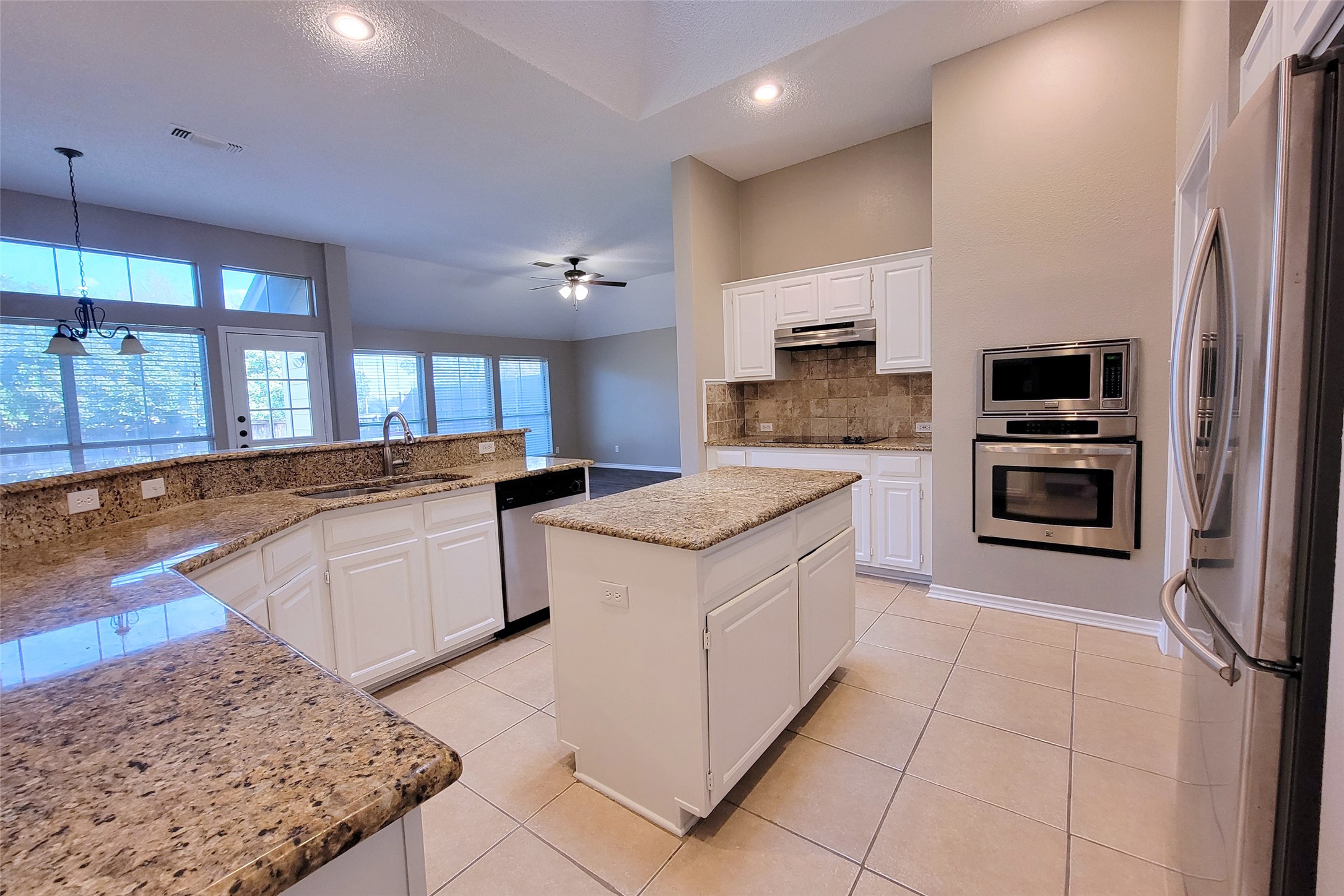 1604 Knoll Ridge Circle Corinth TX 76210