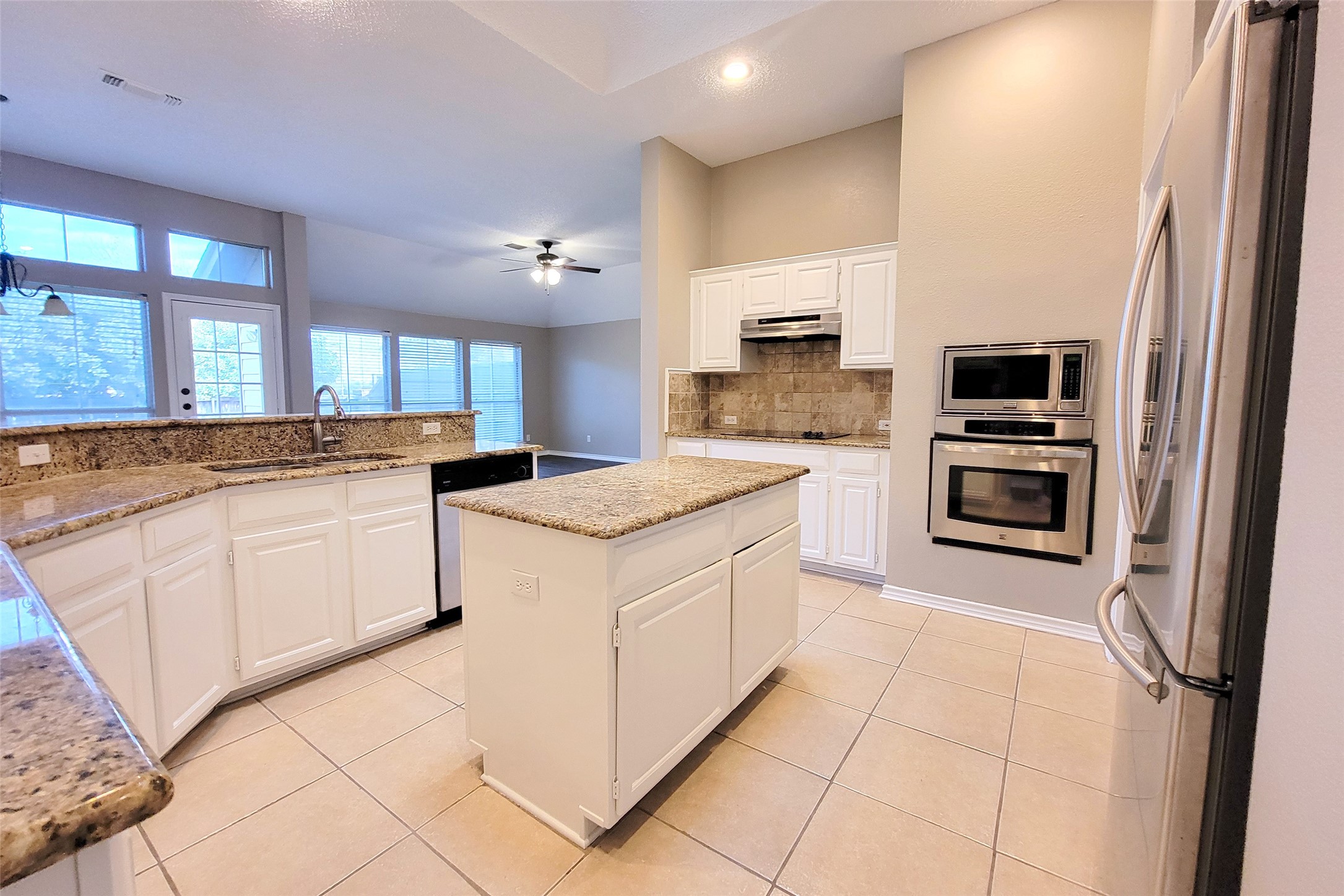 1604 Knoll Ridge Circle Corinth TX 76210