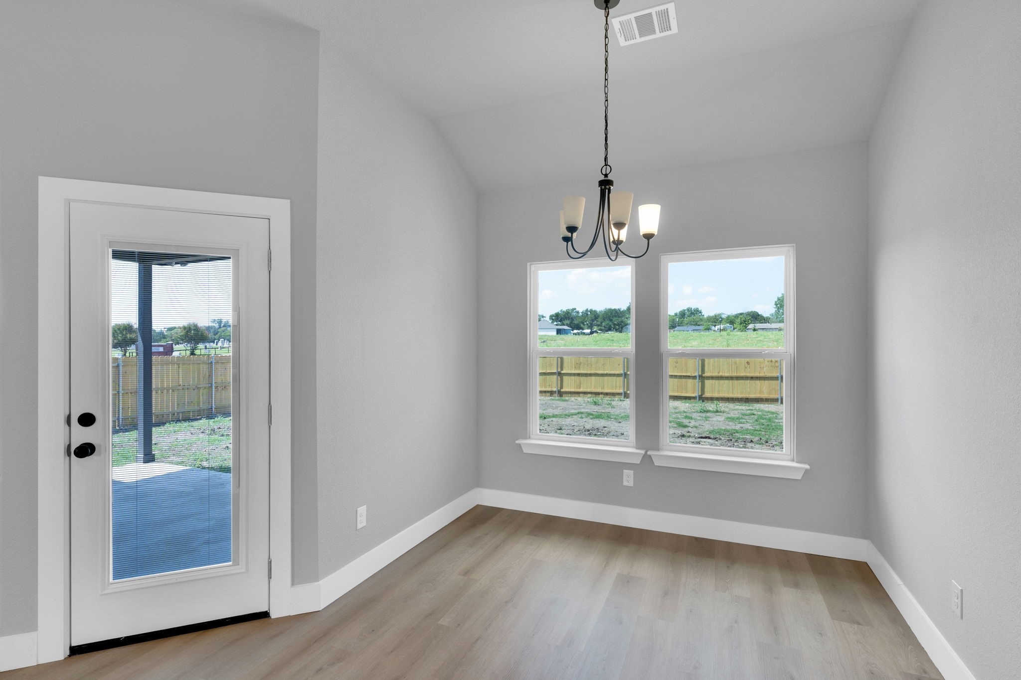 350 E Lamar Street Palmer TX 75152