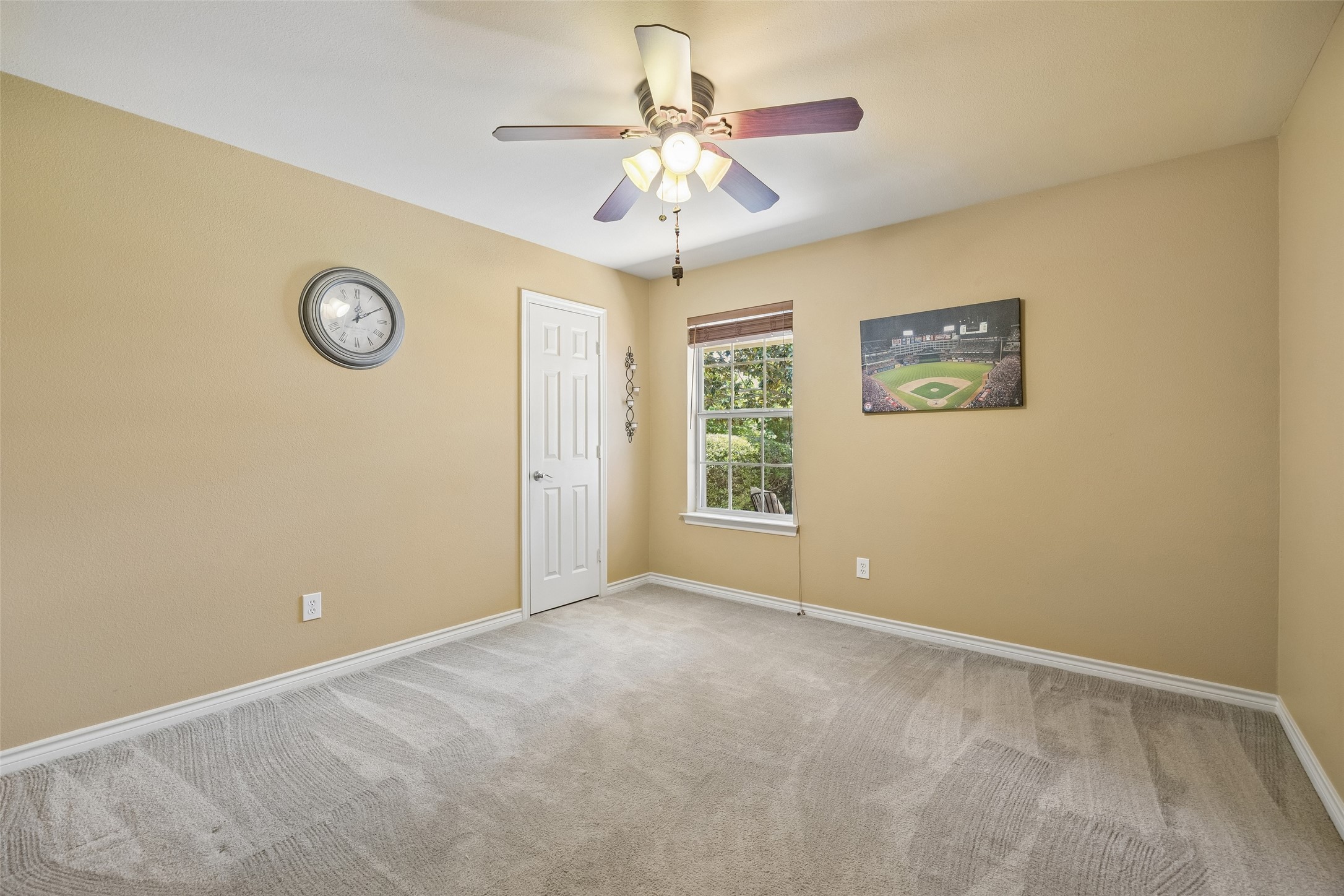 621 W Windsor Drive Denton TX 76207