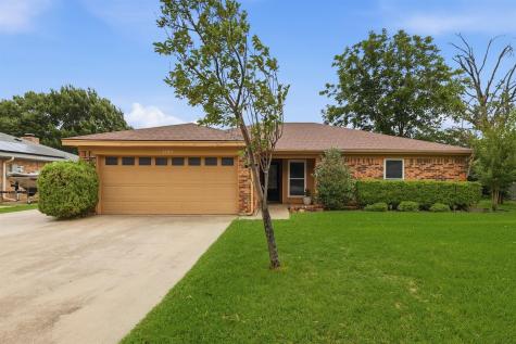 1104 Monterrey Street Bedford TX 76022