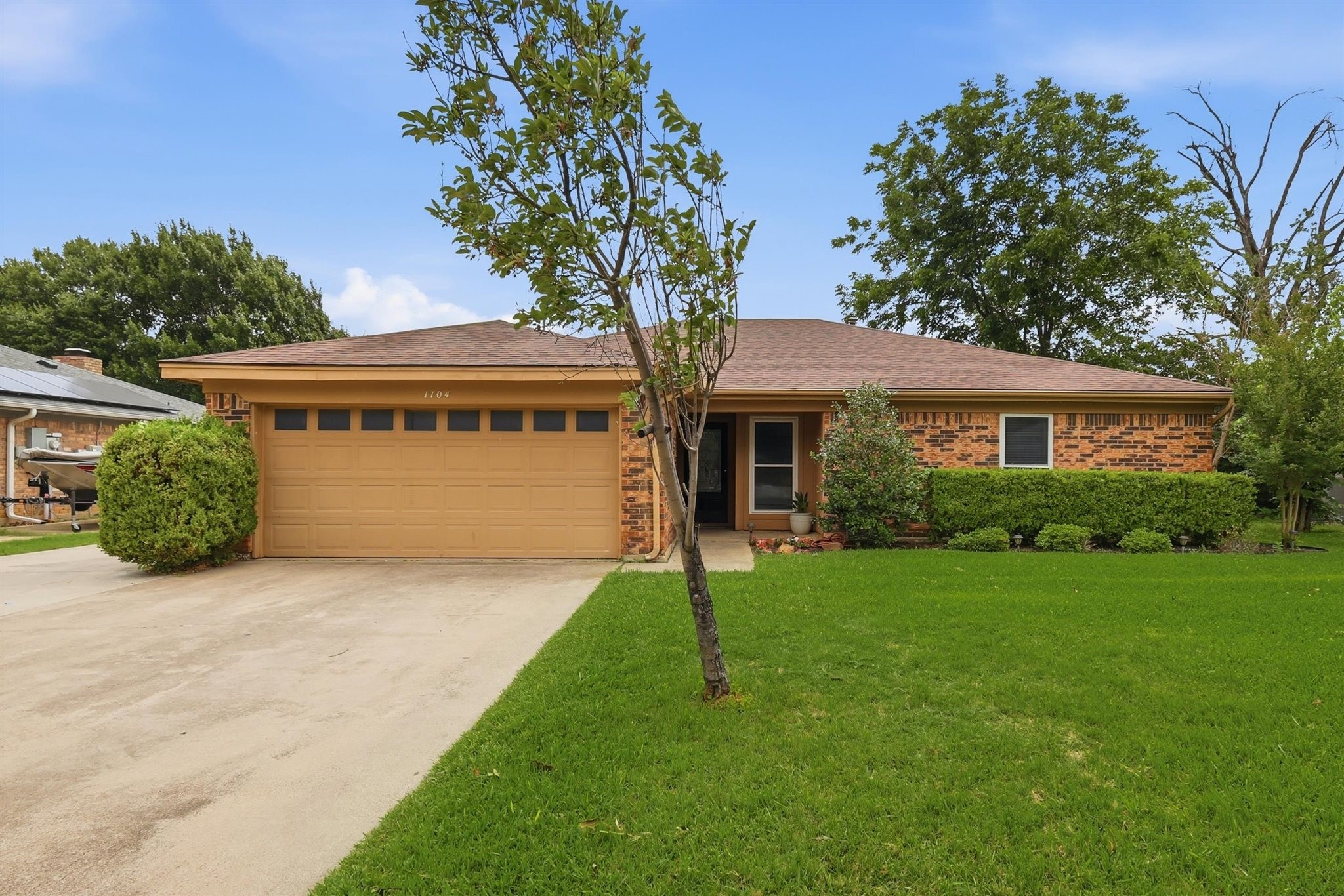 1104 Monterrey Street Bedford TX 76022