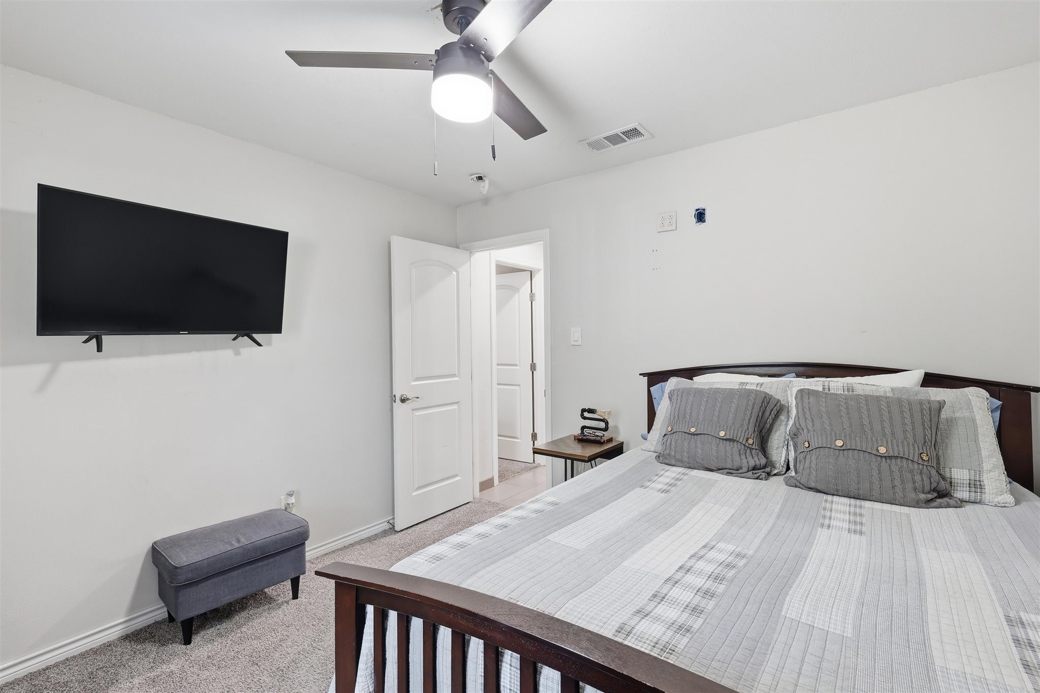 1104 Monterrey Street Bedford TX 76022