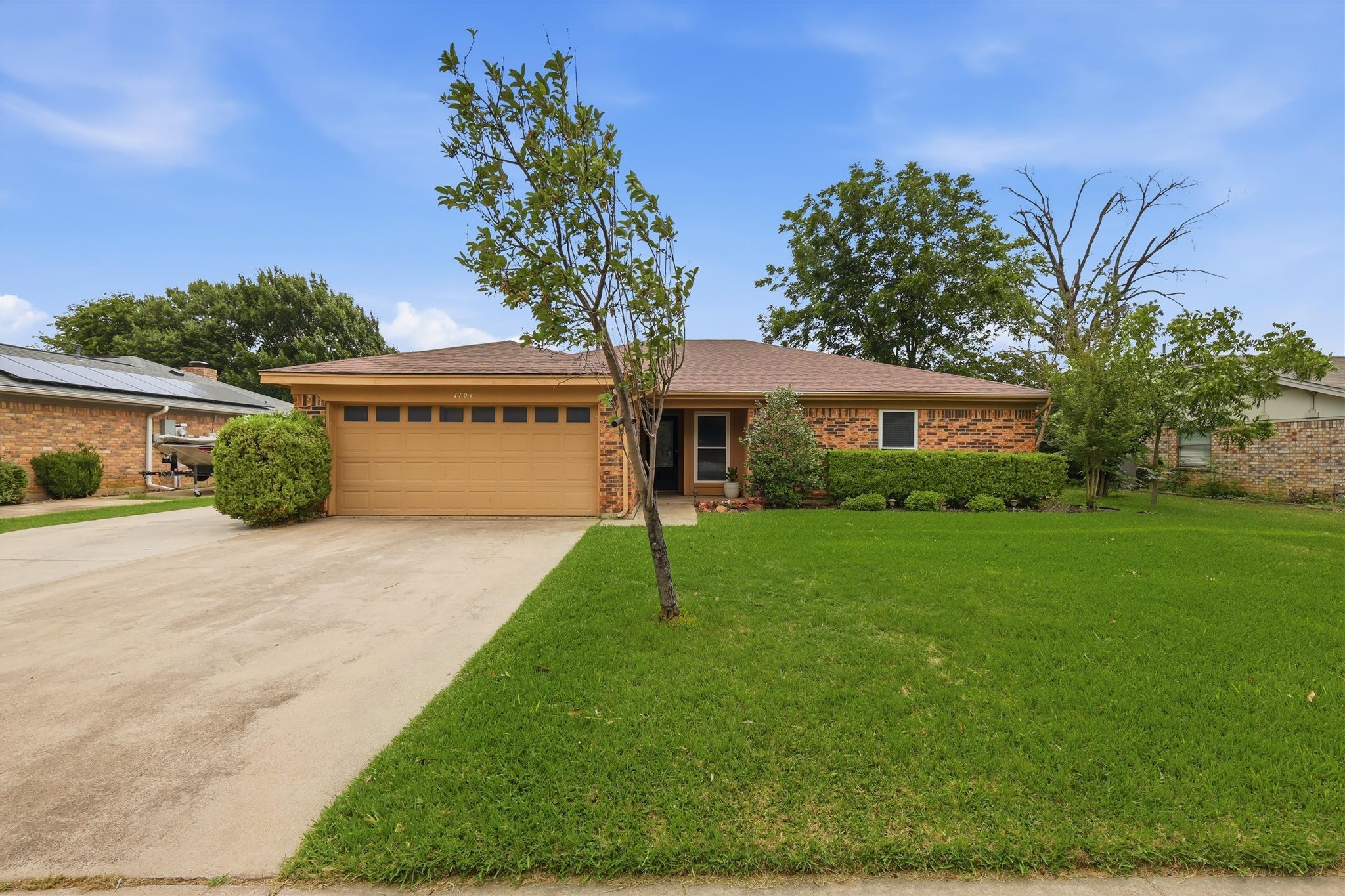 1104 Monterrey Street Bedford TX 76022