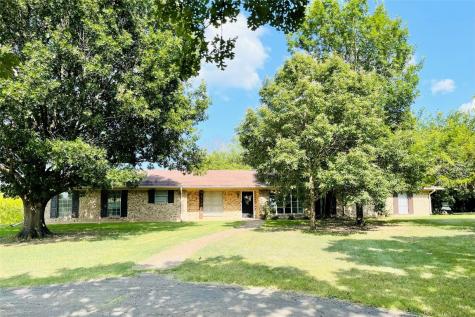 1600 N 14th Street Honey Grove TX 75446