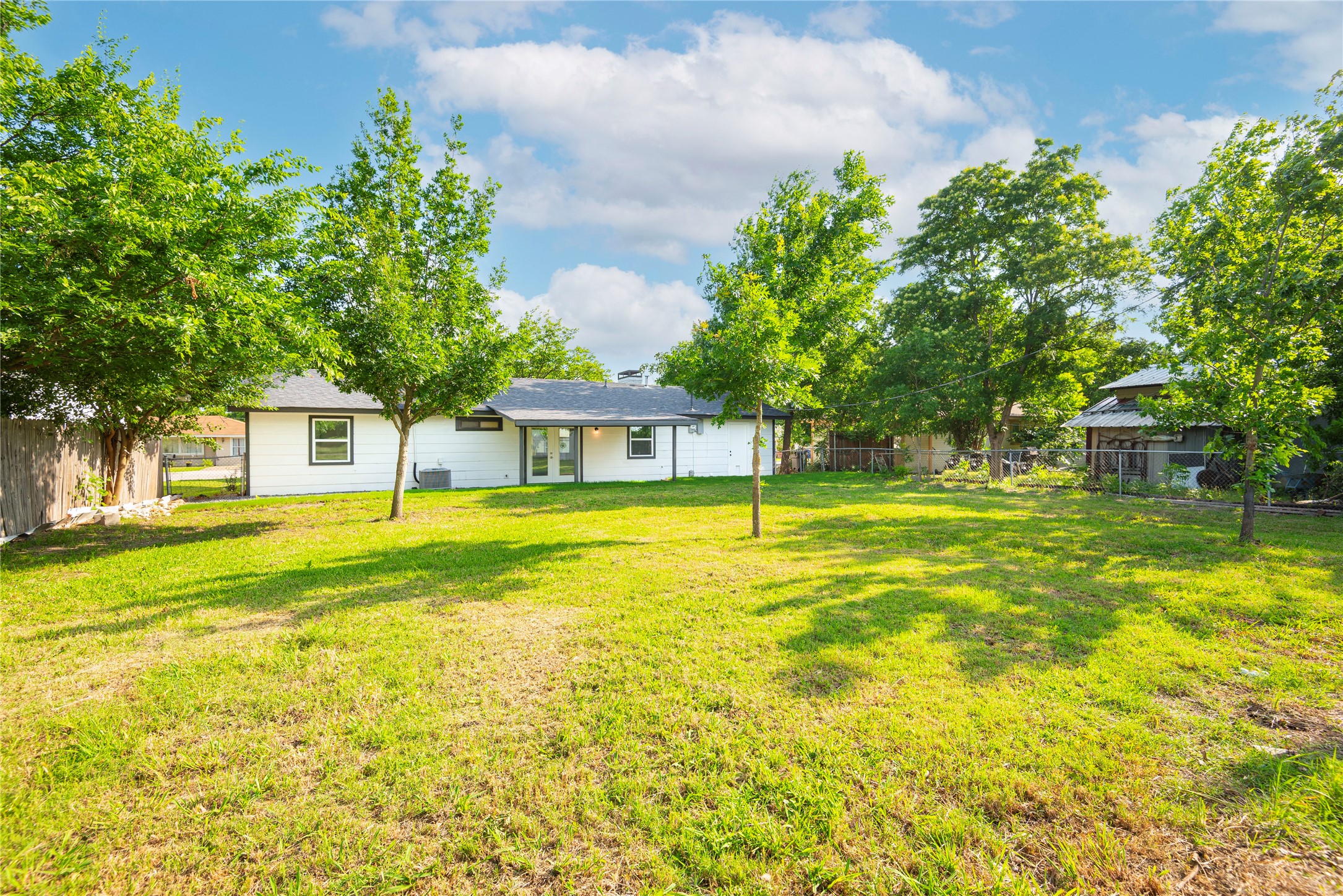 324 E Willow Lane Princeton TX 75407