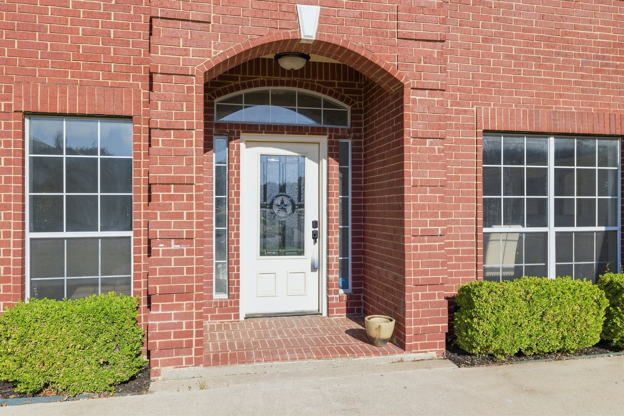 7000 Winthorp Drive Arlington TX 76001