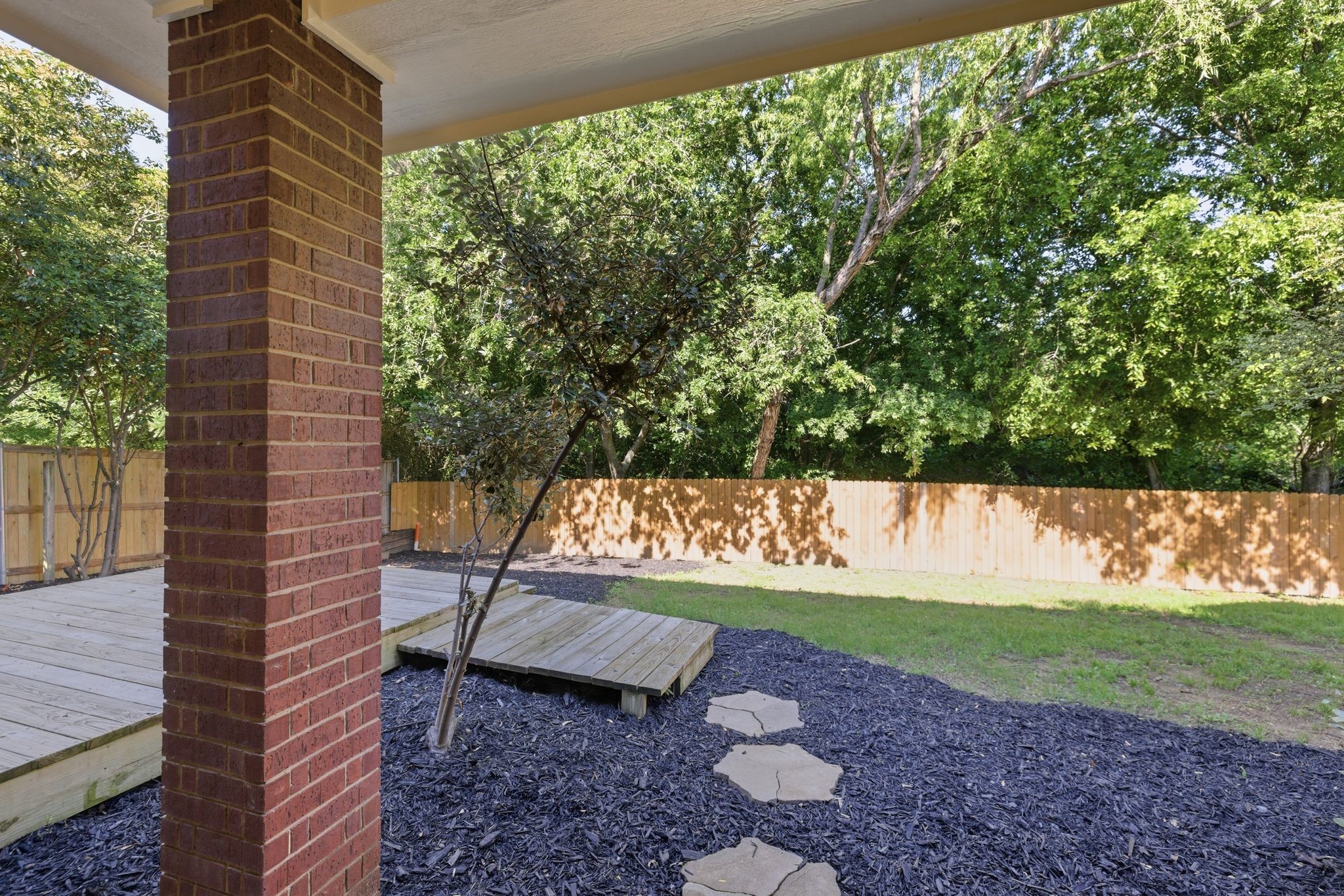 7000 Winthorp Drive Arlington TX 76001