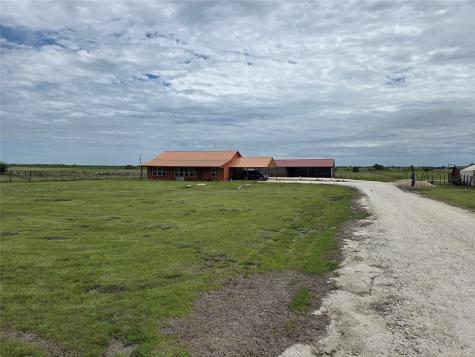 5500 County Road 302 Grandview TX 76050