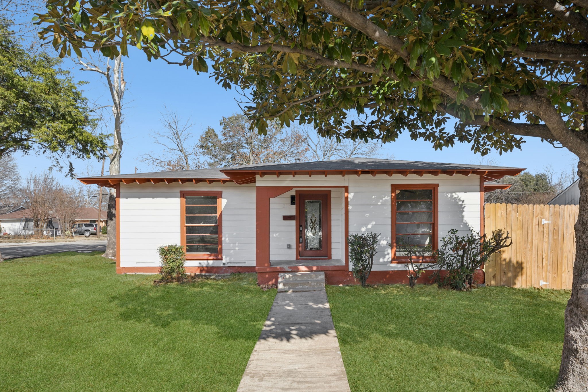 213 Buhler Drive Garland TX 75040