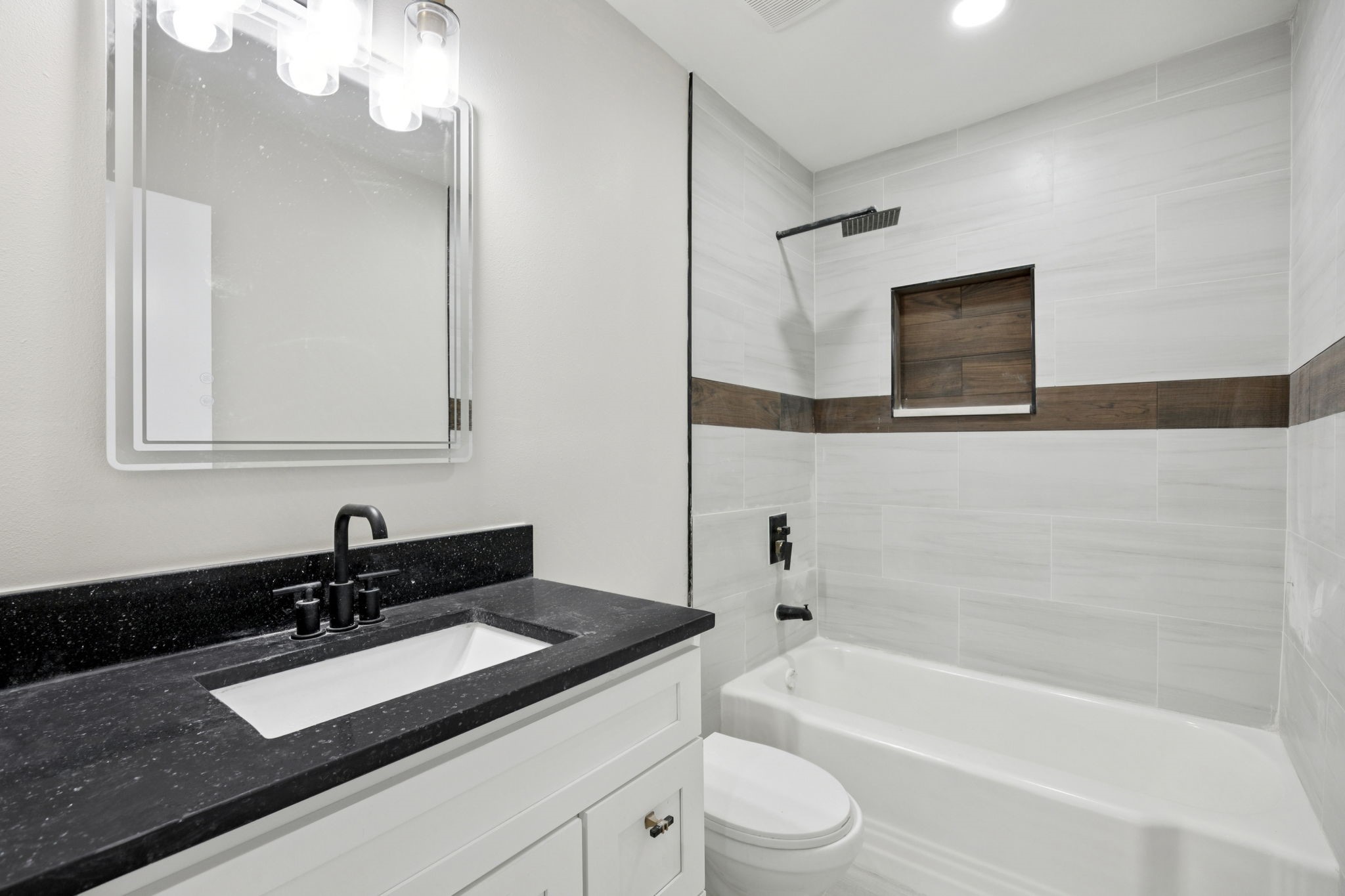 213 Buhler Drive Garland TX 75040