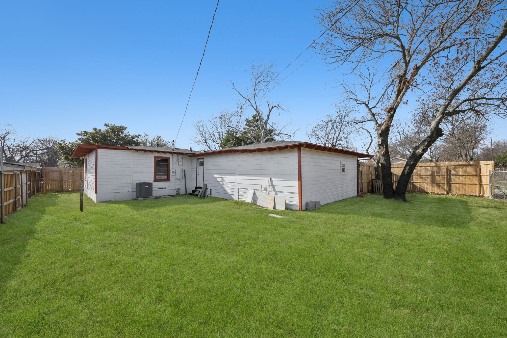 213 Buhler Drive Garland TX 75040