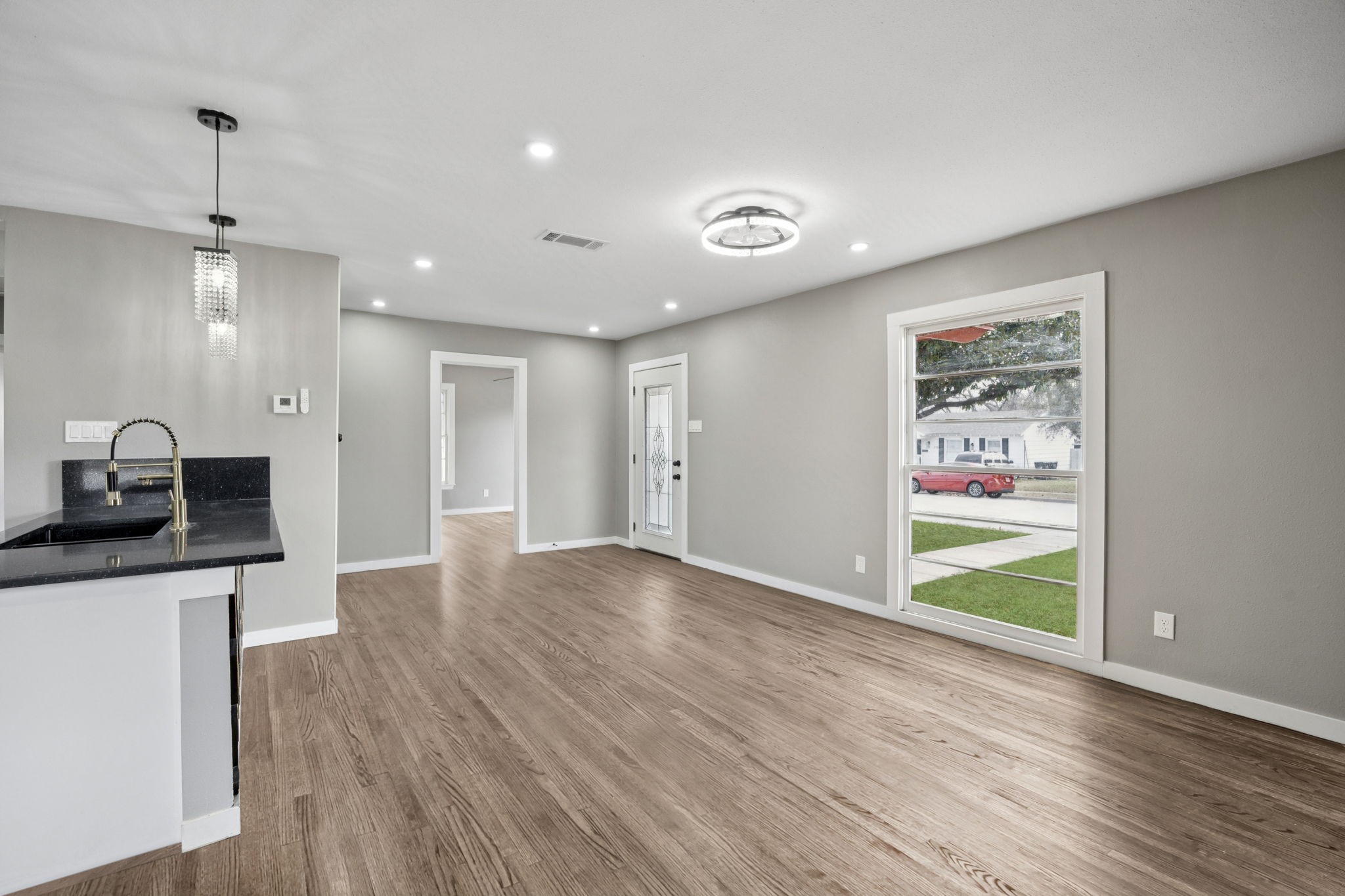 213 Buhler Drive Garland TX 75040