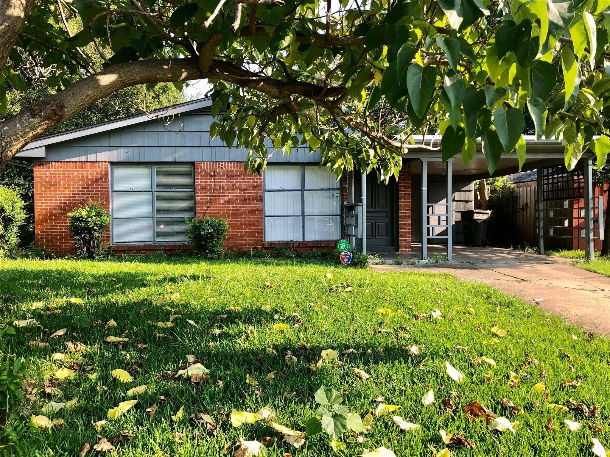 2508 Lockhart Avenue Dallas TX 75228