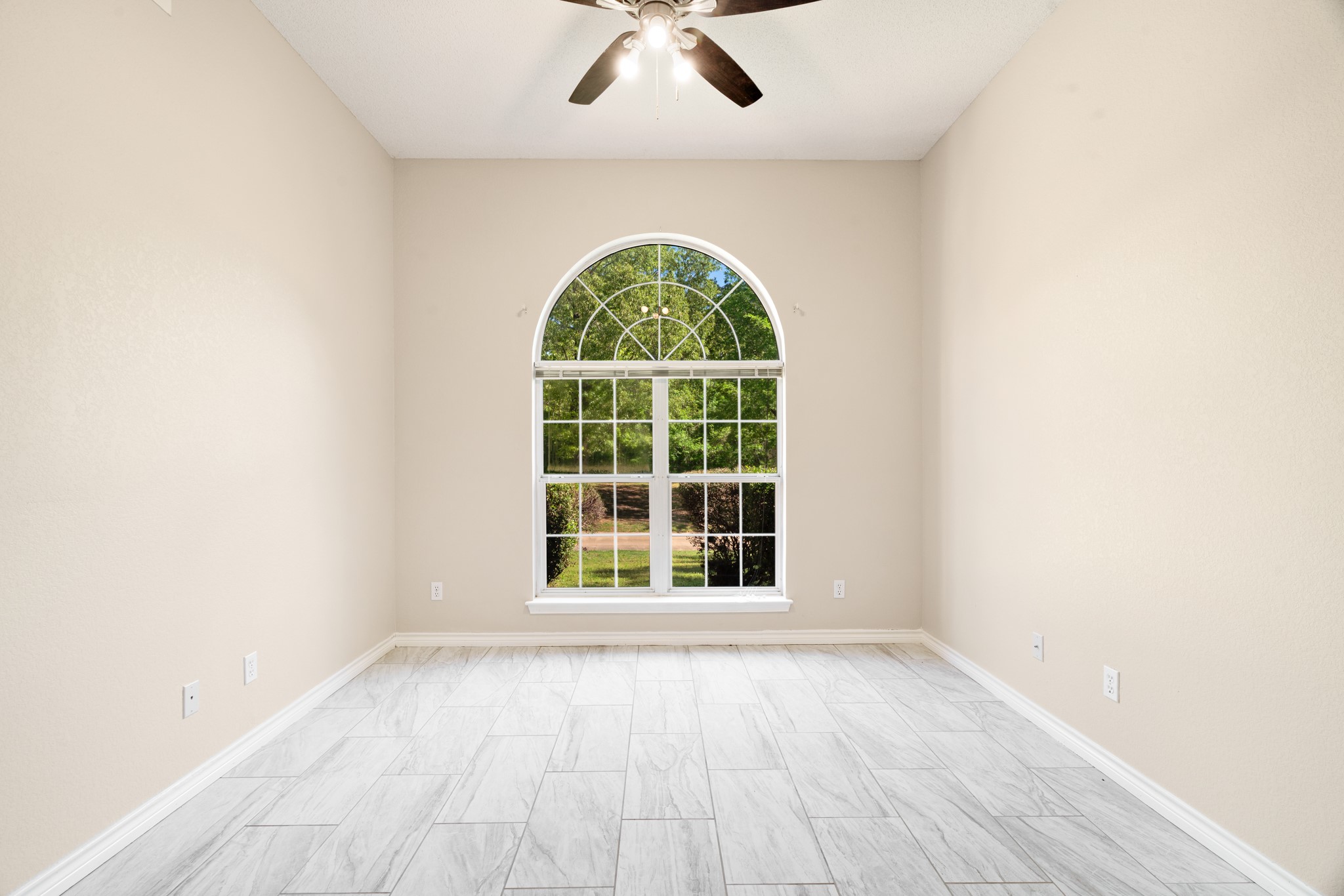 239 Deer Valley Drive Powderly TX 75473