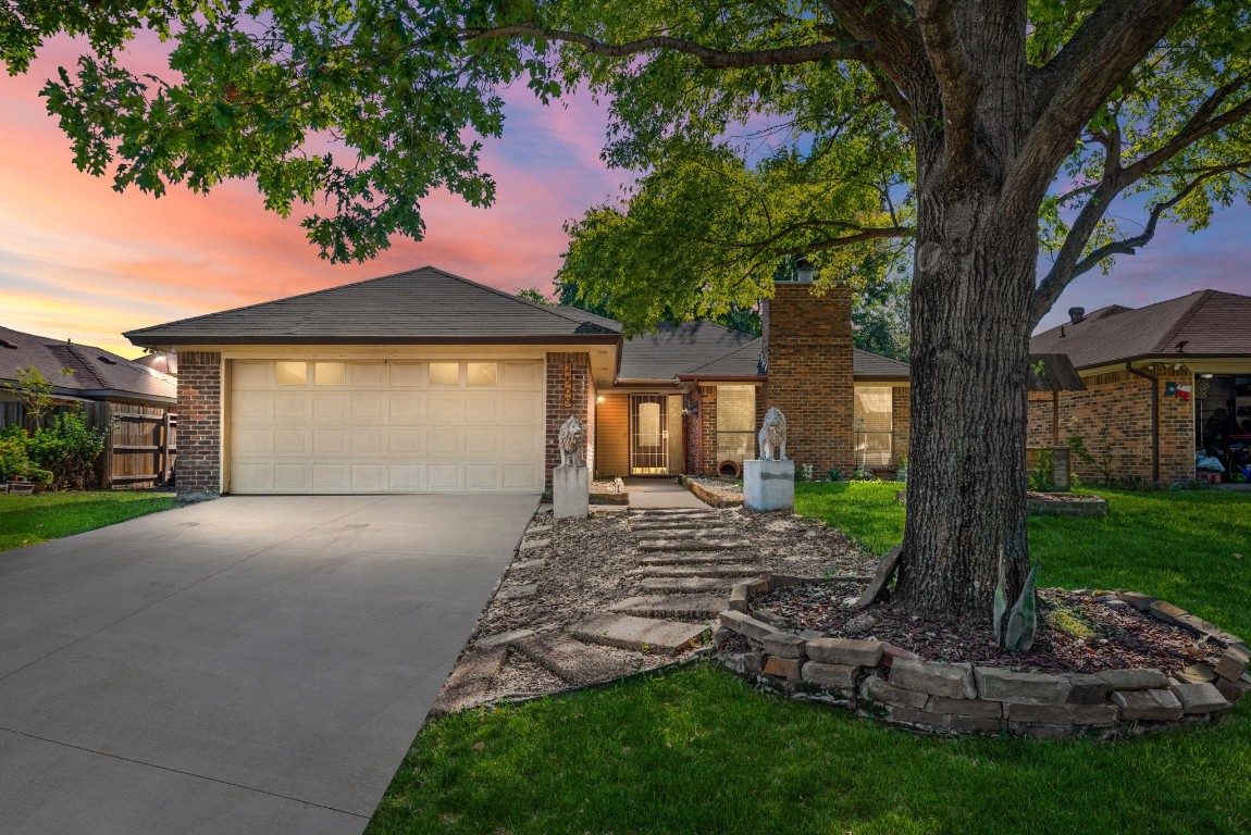 2509 Mckensie Lane Grand Prairie TX 75052