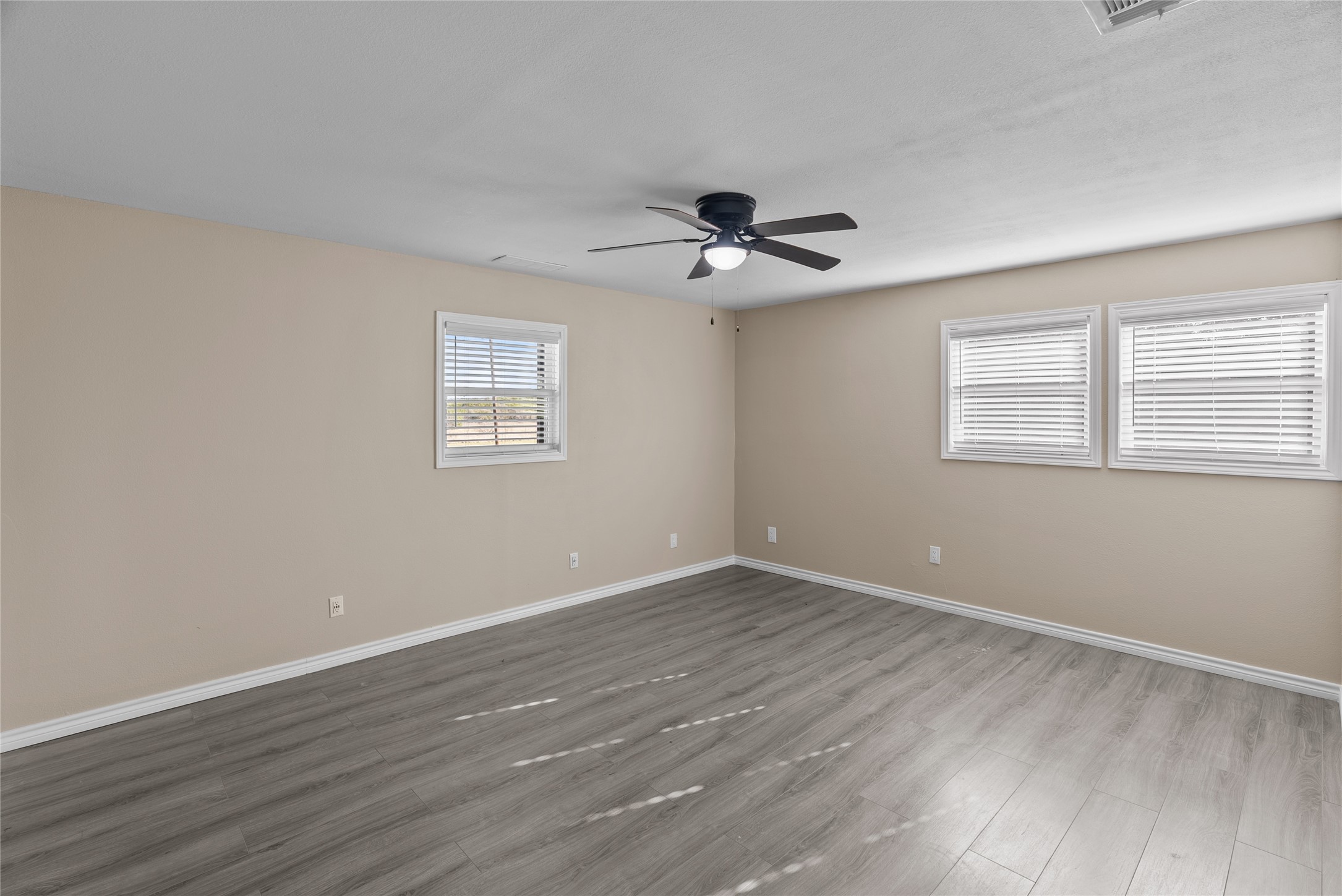 170 High Ridge Drive Azle TX 76020